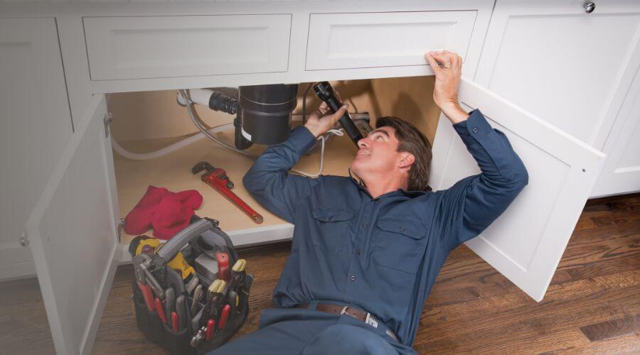 Expert burst pipe repair services in Waynesburg, OH